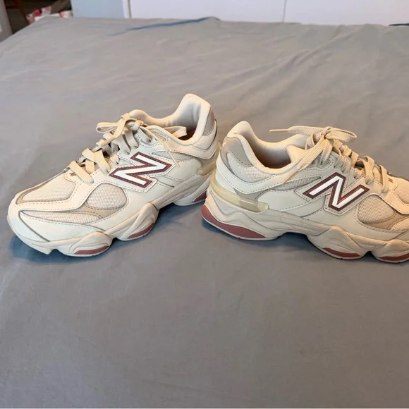 New Balance 9060 Men’s Size 6 - Picture 5 of 8